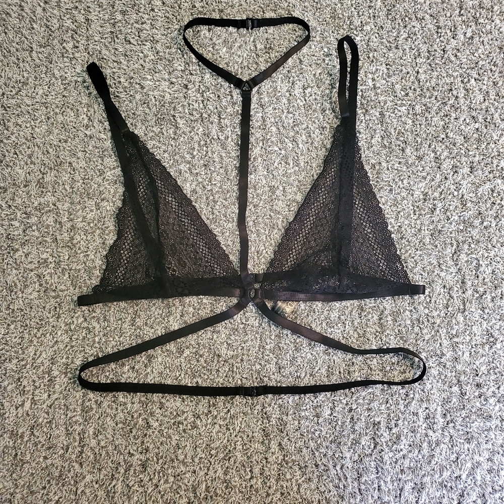 Black Widow by Dollskill, Choker Neck Black Lace Triangle Bralette, Size XL
